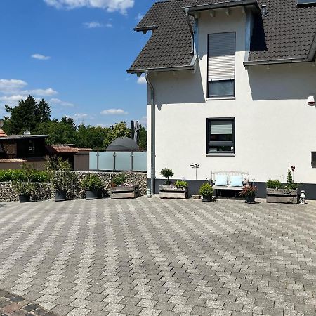 Weingut Grafenhof Apartment Heuchelheim-Klingen Bagian luar foto