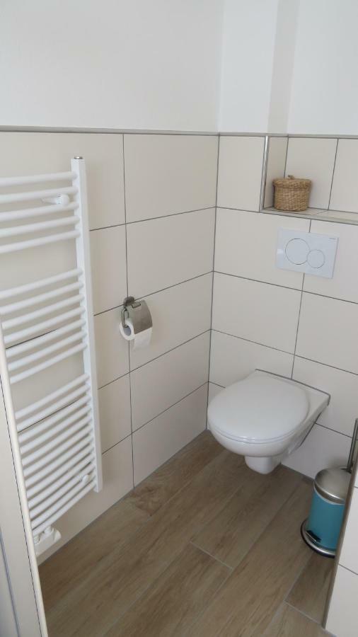 Weingut Grafenhof Apartment Heuchelheim-Klingen Bagian luar foto
